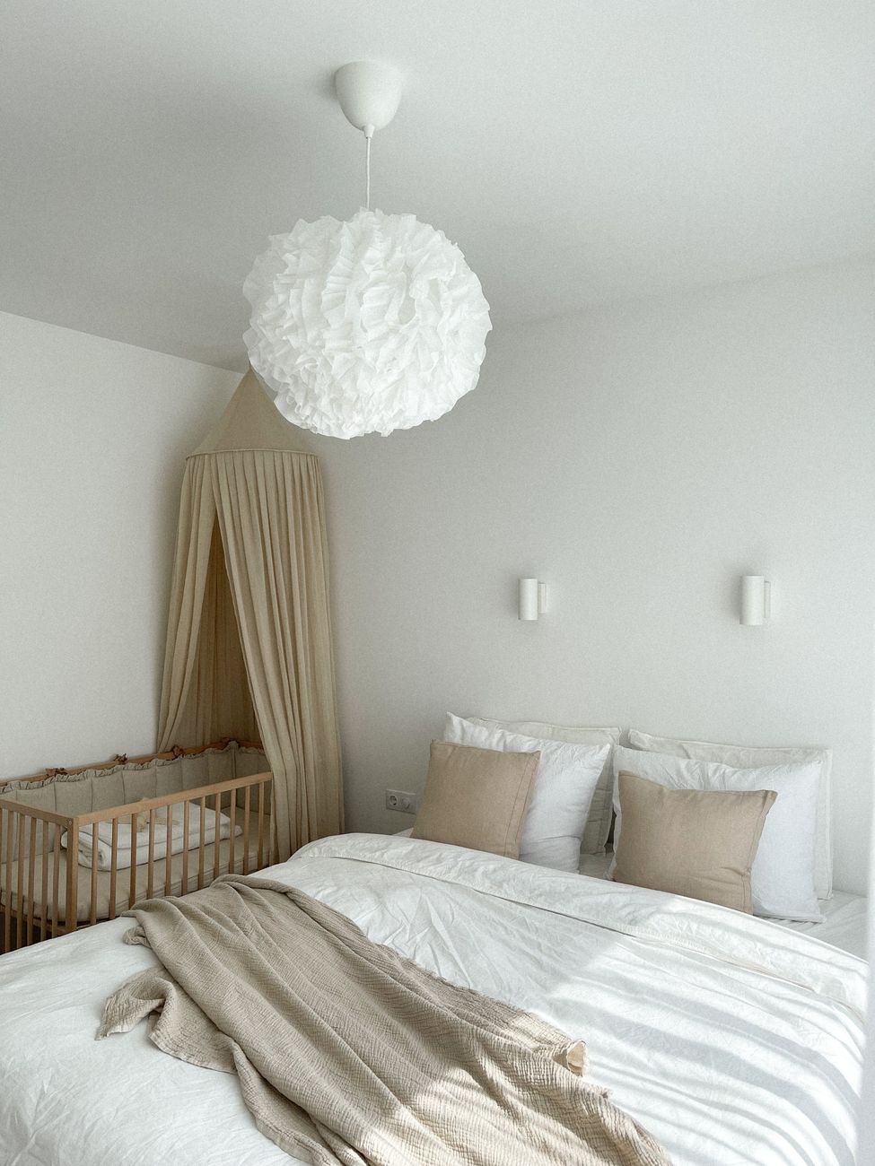 bed room with baby bed